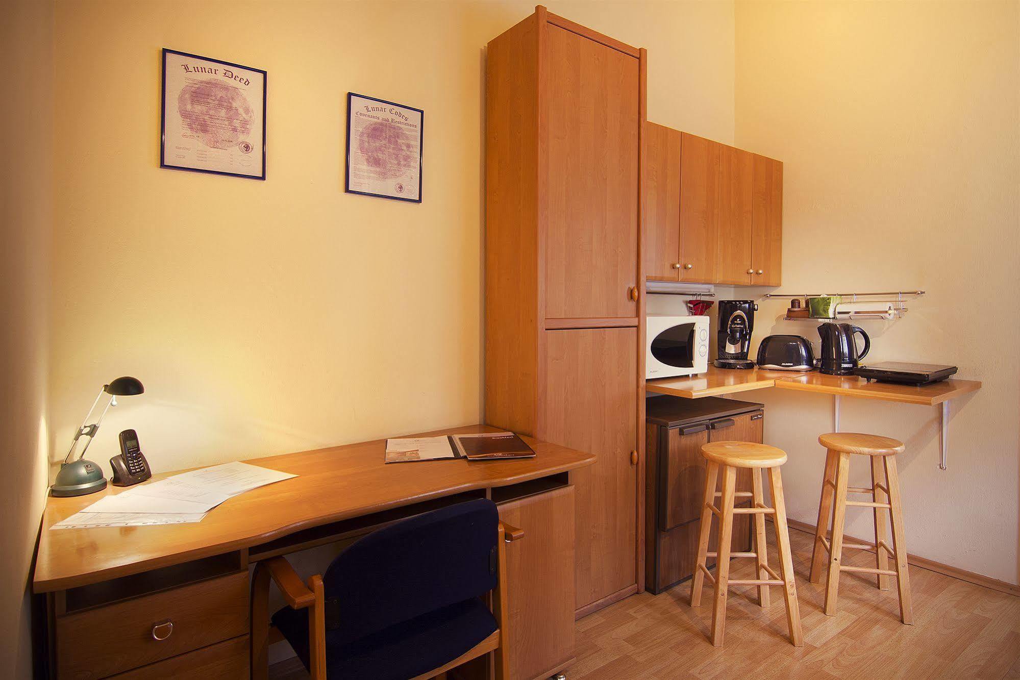 City Residence Apartment Hotel Kosice Exterior photo