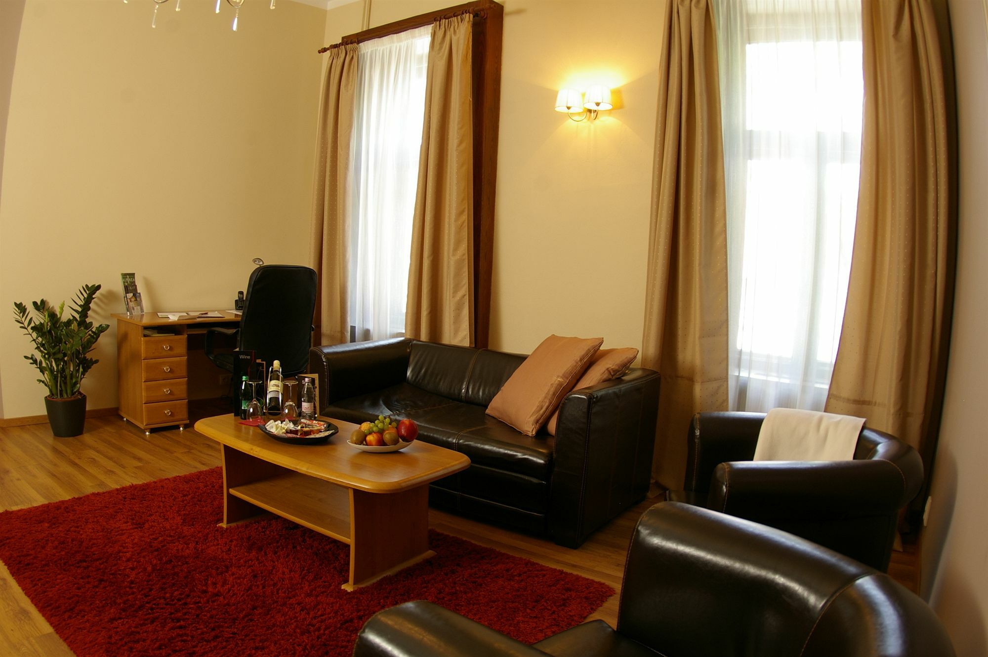 City Residence Apartment Hotel Kosice Exterior photo
